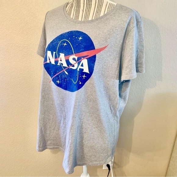 NASA T-Shirt XL Fifth Sun Grey Blue Red White Graphic Design NASA Cotton - Picture 5 of 14